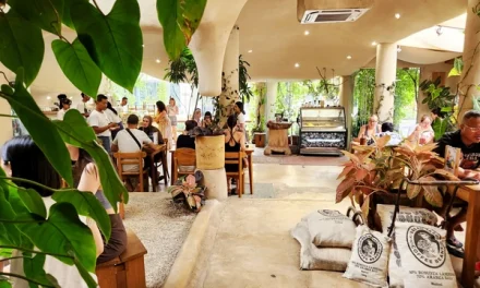Cafe Garden di Bali yang Selalu Ramai Turis Asing Saat Brunch