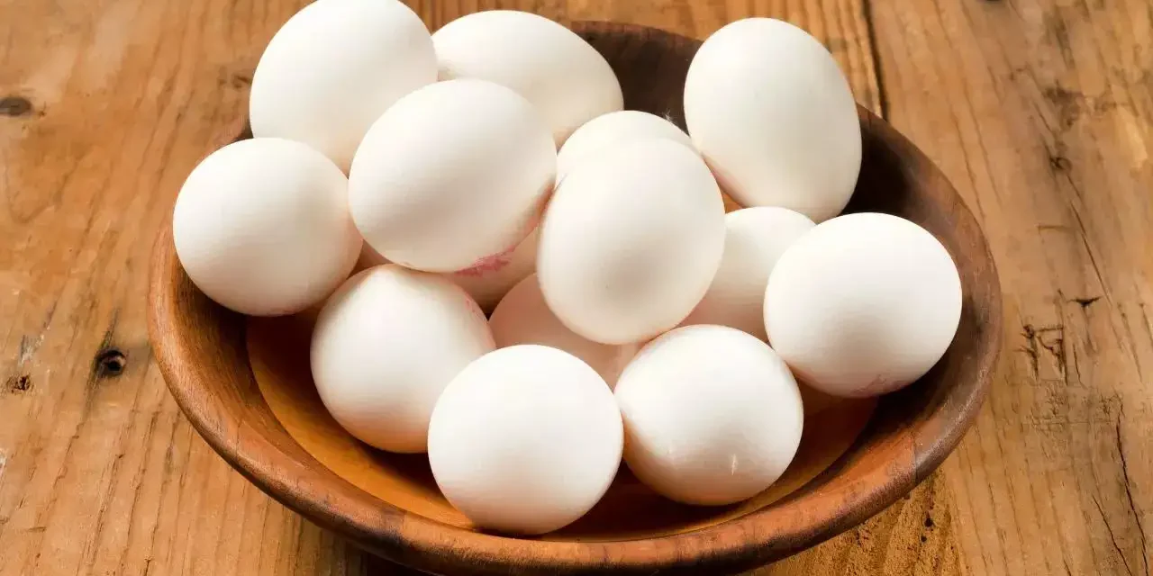 Simpan Telur di Kulkas atau Suhu Ruang Ini Jawabannya