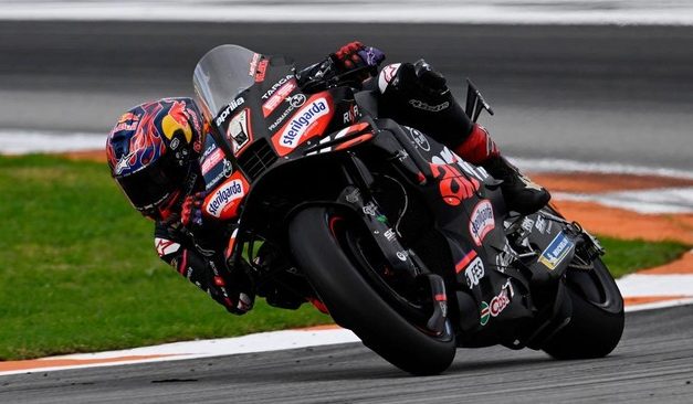 Aprilia Yakin Juara MotoGP 2026, Dominasi Marquez Terancam