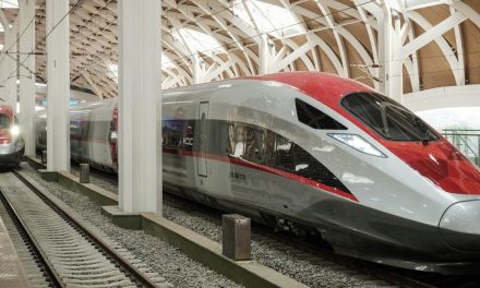 Rencana Kereta Cepat ke Jatim Tunggu Restrukturisasi Whoosh