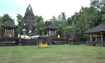 Pura Tua di Jawa Timur Ini Padukan Arsitektur Bali dan Majapahit