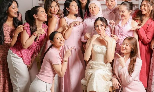 7 Detail Outfit Syifa Hadju di Bridal Lunch, Elegan dan Feminin