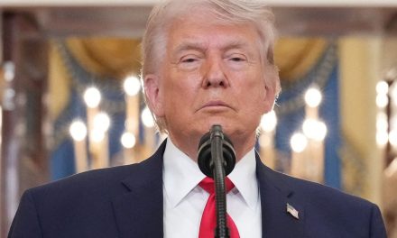 Trump Dikaitkan dengan Rencana Kode Nuklir dalam Konflik Iran