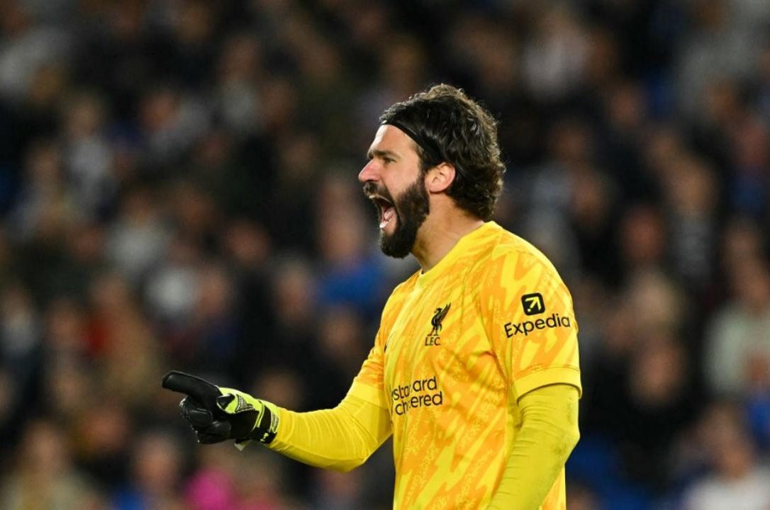 Alisson Becker dikabarkan siap bergabung dengan Juventus