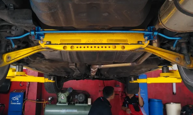 Ini Alasan Aki Mobil di Indonesia Lebih Cepat Rusak dan Soak