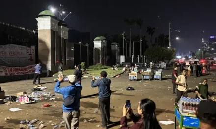 Mahasiswa Bubarkan Aksi di DPR dengan Pimpinan DPR RI