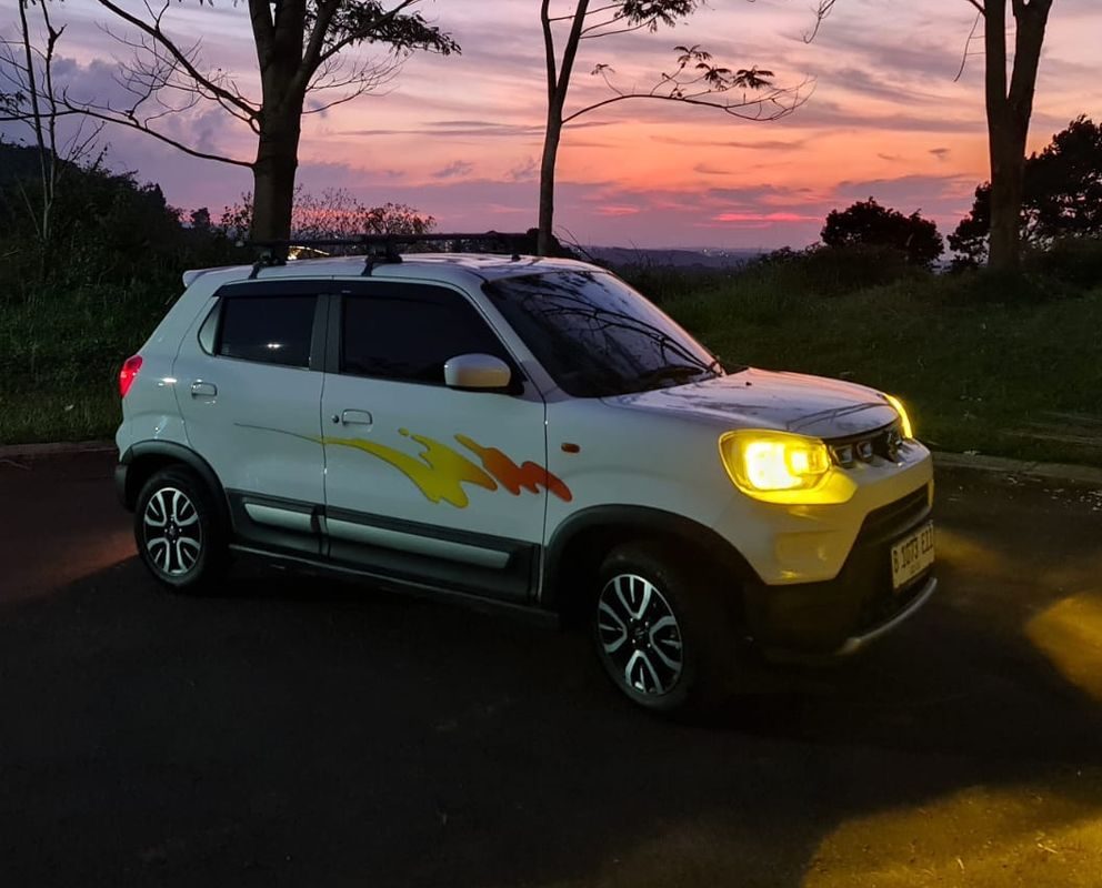 Suzuki S-Presso 2025 dengan biaya kepemilikan yang terjangkau, termasuk pajak, servis, dan konsumsi bahan bakar.
