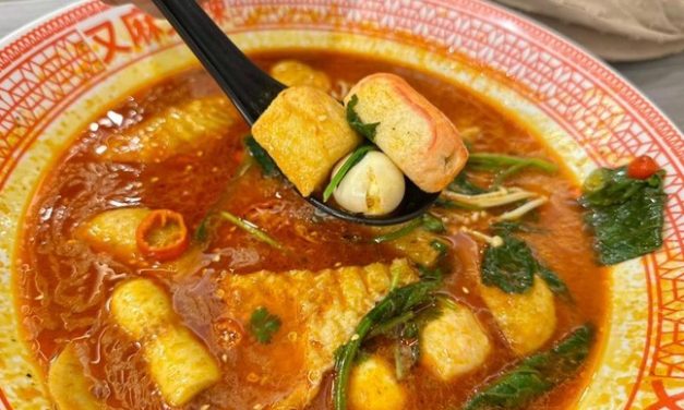 7 Malatang Berkuah Pedas Nagih dengan Pilihan Isi Komplet