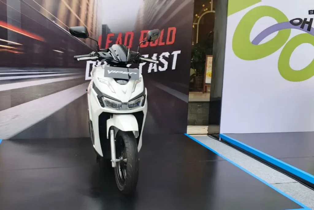 Motor listrik VinFast Evo, VinFast Feliz S, dan VinFast Viper resmi diluncurkan di Indonesia dengan baterai LFP dan fitur battery swap.