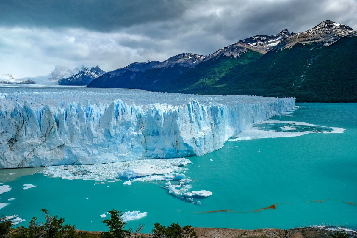 Hadrian's Wall di Inggris, Toledo di Spanyol, Carcassonne di Prancis, dan Los Glaciares National Park di Argentina sebagai destinasi Warisan Dunia UNESCO.