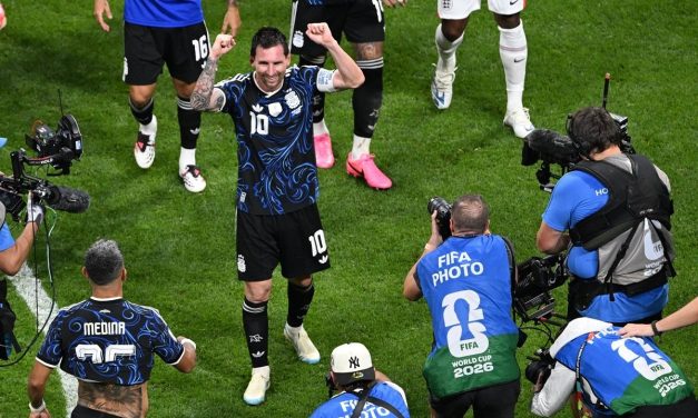 Persaingan Sepatu Emas Memanas, Messi dan Mbappe Sama-Sama Cetak 8 Gol