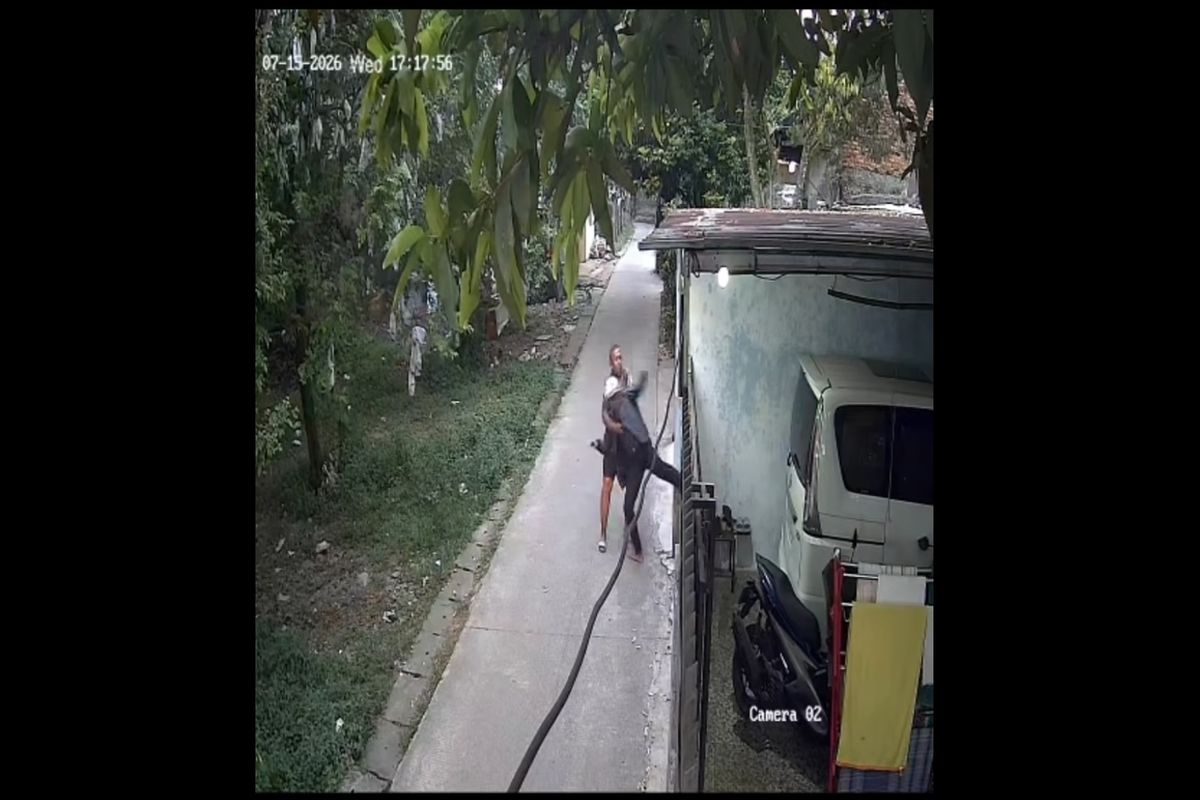 Teror Tetangga Di Depok