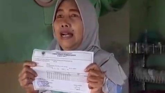 Pedagang Lontong Kena Pajak