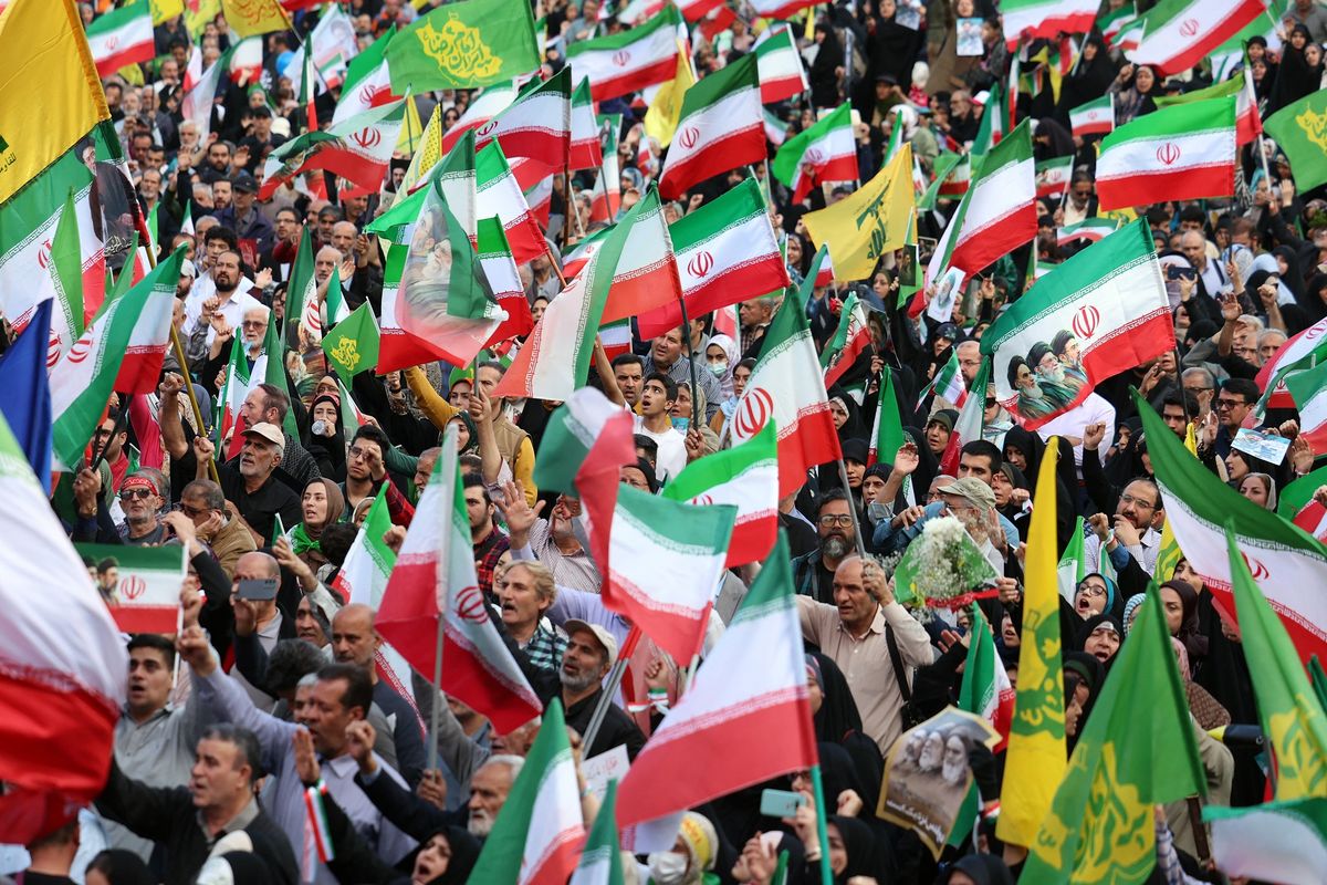 Iran keluar dari NPT