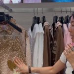 3 Tips Padu Padan Outfit Bermotif Ramai agar Tetap Stylish dan Nyaman