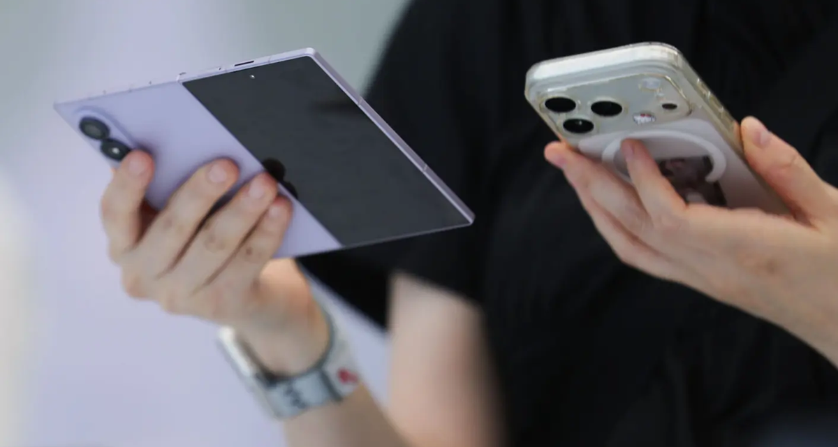Pengguna iPhone Mulai Beralih ke Galaxy Z Fold 8 dan Z Flip 8, Tren di Kalangan Anak Muda Menguat
